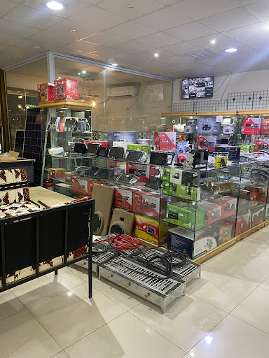 سحاب حائل للوازم الرحلات 