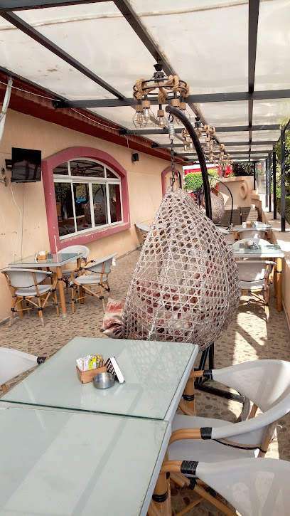 La salle cafe restaurant - 6W8X+M89, Nady Somoha Al Ryadi, Ezbet Saad, Sidi Gaber, Alexandria Governorate 5432080, Egypt