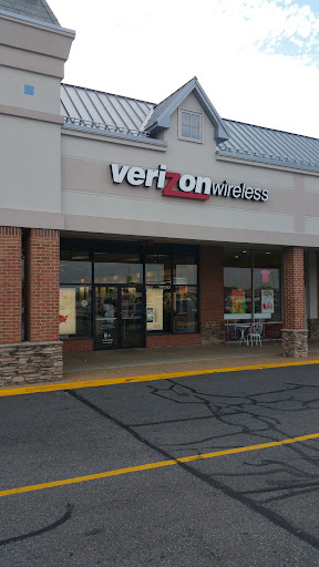 Cell Phone Store «Verizon», reviews and photos, 6432 Springfield Blvd, Springfield, VA 22150, USA