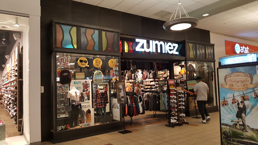 Clothing Store «Zumiez», reviews and photos, 2529 Main St #144, Union Gap, WA 98903, USA
