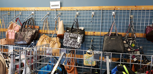 Clothing Store «Rugged Wearhouse», reviews and photos, 2714 Scottsville Rd, Bowling Green, KY 42104, USA