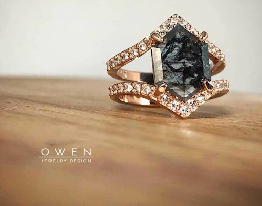 Jewelry Designer «Bruce Owen Jewelry Design», reviews and photos, 307 E 5th St, Des Moines, IA 50309, USA