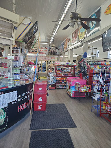 Grocery Store «El Verano Market», reviews and photos, 19050 Bay St, Sonoma, CA 95476, USA