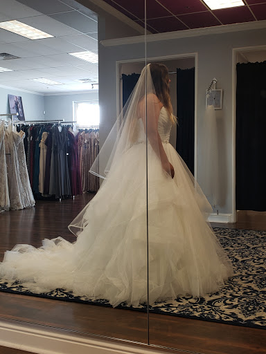 Shopping Mall «Shops at the Galleria», reviews and photos, 12918 Shops Pkwy, Bee Cave, TX 78738, USA