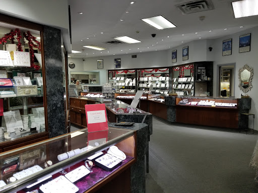 Bridal Shop «Hayes Jewelers», reviews and photos, 5456 Cottage Hill Rd, Mobile, AL 36609, USA