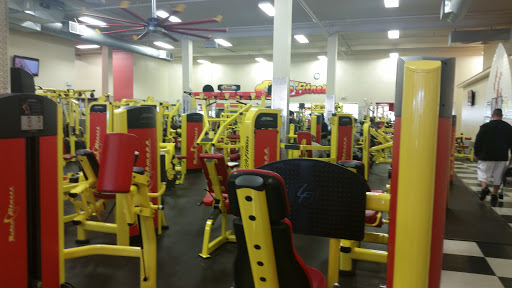 Gym «Retro Fitness - Bay Shore», reviews and photos, 599 E Main St, Bay Shore, NY 11706, USA