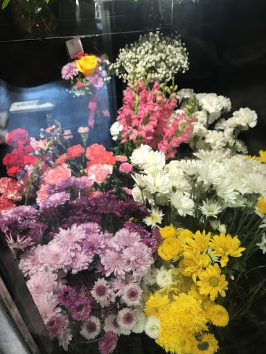 Florist «Eagledale Florist», reviews and photos, 3615 W 30th St, Indianapolis, IN 46222, USA