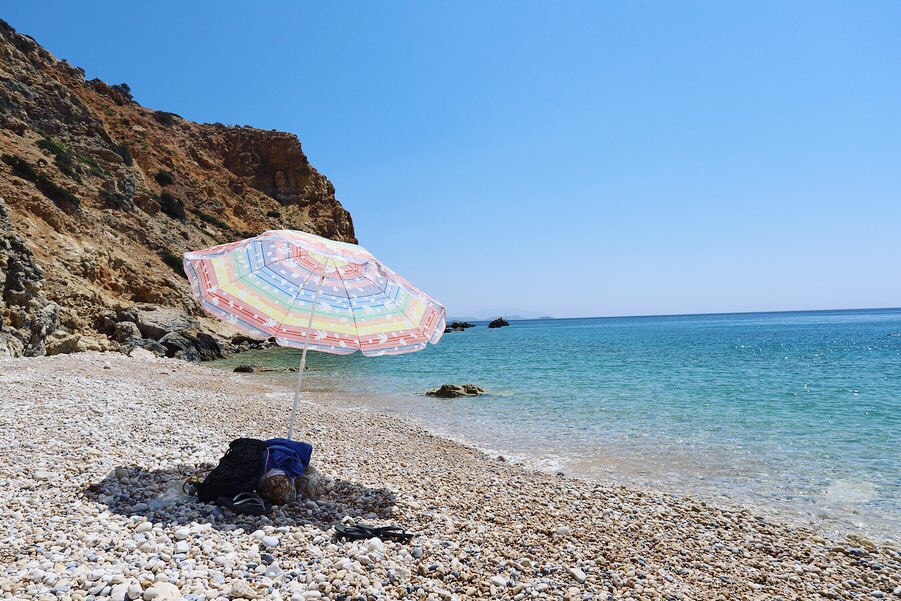 Leonidas Beach'in fotoğrafı ve güzel manzarası