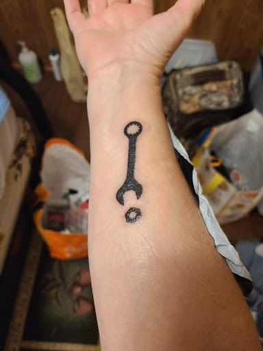 Tattoo Shop «Anonymous Tattoo», reviews and photos, 9 E Bay St, Savannah, GA 31401, USA