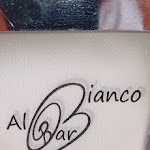 Photo n°1 de l'avis de Nique. fait le 12/07/2022 à 07:02 sur le  At the White bar à Cassibile