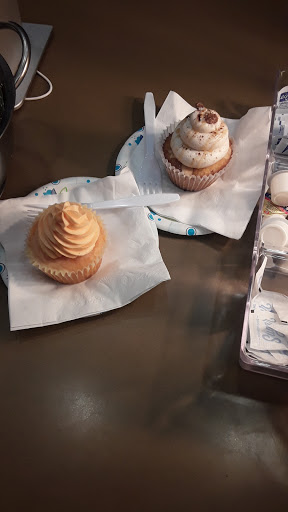 Dessert Shop «Matties Delectable Desserts», reviews and photos, 110 S Park Ave, Sanford, FL 32771, USA