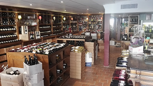 Caviste Julien de Savignac - Propriétaire récoltant - Marchand de Vins & Spiritueux Brantôme en Périgord