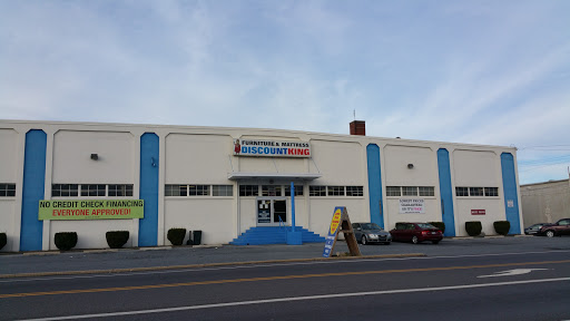 Furniture & Mattress Discount King, 2750 Paxton St, Harrisburg, PA 17111, USA, 