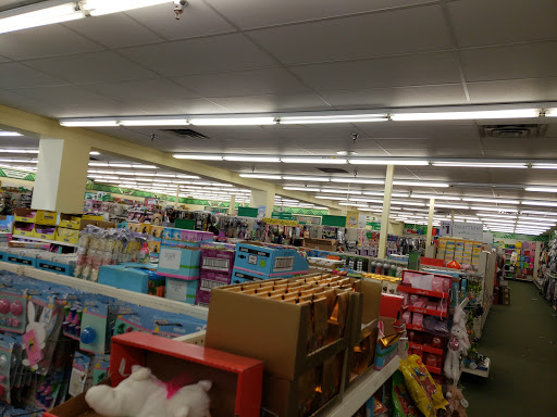Dollar Store «Dollar Tree», reviews and photos, 64 W 66th St, Richfield, MN 55423, USA