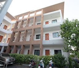 Charoenchit House photo