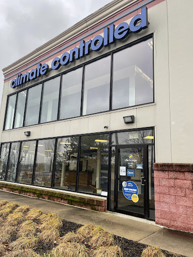 Self-Storage Facility «Life Storage», reviews and photos, 700 Mountain Rd, Bristol, CT 06010, USA