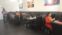 Atmosphère du Restaurant indien INDIAN PALACE BUFFET A VOLONTE à Bron - n°7