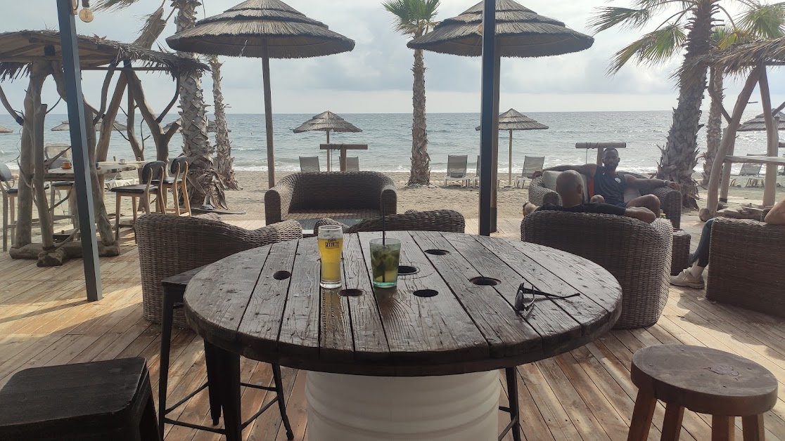 Marea beach restaurant à Santa-Lucia-di-Moriani