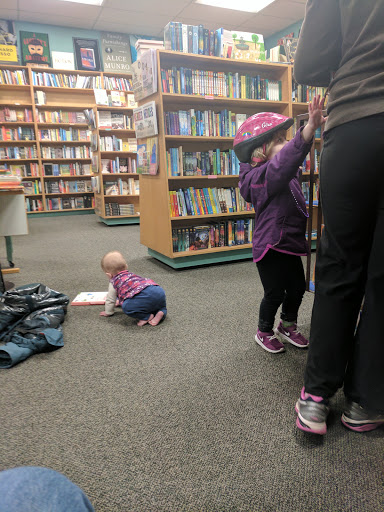 Book Store «Broadway Books», reviews and photos, 1714 NE Broadway St, Portland, OR 97232, USA