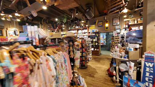 American Restaurant «Cracker Barrel Old Country Store», reviews and photos, 2697 Highwood Blvd, Smyrna, TN 37167, USA