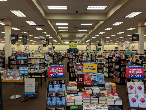 Book Store «Books-A-Million», reviews and photos, 2605 W Osceola Pkwy, Kissimmee, FL 34741, USA