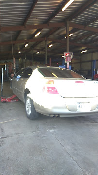 Sanchez Tire Shop - Photo 5 - Car repair in Los Fresnos, TX, Brownsville