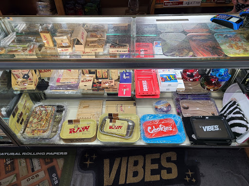 Tobacco Shop «Moon Smoke Shop», reviews and photos, 120 W Grant Rd, Tucson, AZ 85705, USA