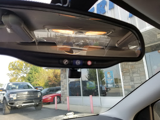 Used Car Dealer «TRI City Auto Mart», reviews and photos, 617 E New Cir Rd, Lexington, KY 40505, USA