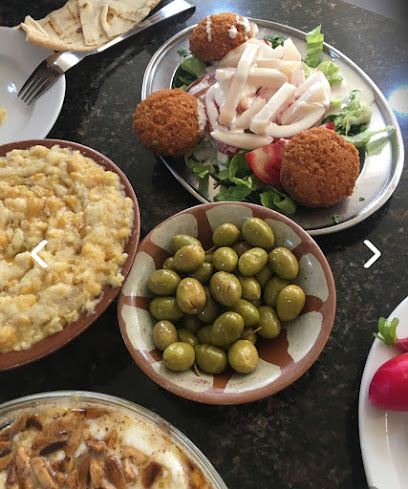 Georges Massaad Restaurant - مطعم جورج م� - RWW2+JWH, Zahlé, Lebanon