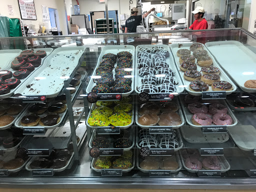 Bakery «Krispy Kreme Doughnuts», reviews and photos, 8815 Preston Rd, Frisco, TX 75034, USA