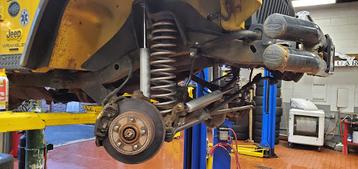 Suzuki Motorcycle Dealer «Suzuki of Carol Stream», reviews and photos, 106 N Schmale Rd, Carol Stream, IL 60188, USA