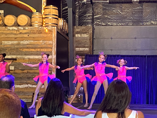 Wedding Venue «C D & Me», reviews and photos, 23320 South La Grange Road, Frankfort, IL 60423, USA