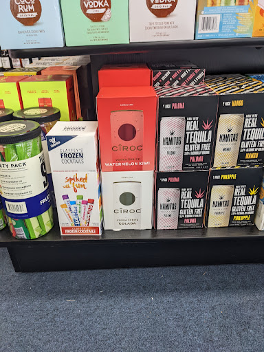 Liquor Store «South Side Liquors», reviews and photos, 1667 17th Ave E, Shakopee, MN 55379, USA