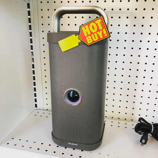 Pawn Shop «Platinum Pawn & Loan», reviews and photos, 292 Main St, Saco, ME 04072, USA