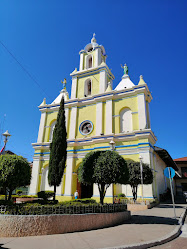 Iglesia Catacocha sant pedro apostol