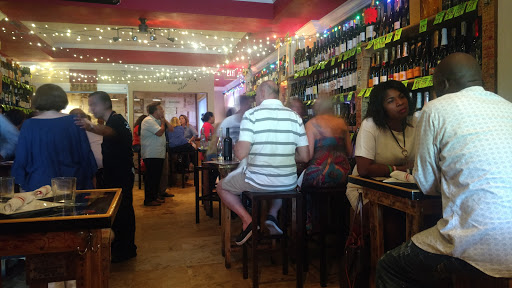 Wine Store «Happy Wine in the Grove», reviews and photos, 2833 Bird Ave, Miami, FL 33133, USA