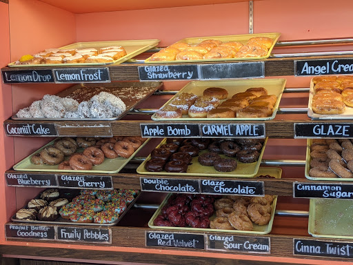 Donut Shop «Avon Donuts Inc», reviews and photos, 45324 Woodward Ave, Pontiac, MI 48341, USA