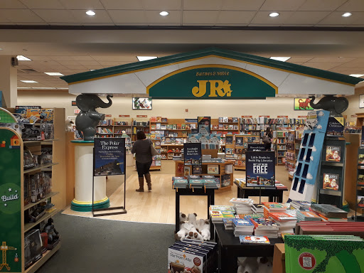 Book Store «Barnes & Noble», reviews and photos, 4940 Monroe St, Toledo, OH 43623, USA
