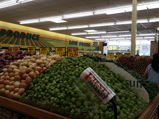 Grocery Store «Fiesta Market», reviews and photos, 160 N Bolingbrook Dr, Bolingbrook, IL 60440, USA