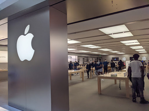 Computer Store «Apple Somerset», reviews and photos, 2800 W Big Beaver Rd, Troy, MI 48084, USA