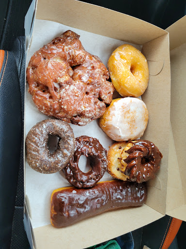 Donut Shop «Old Town Donut Shop», reviews and photos, 3941 Mid Rivers Mall Dr, St Peters, MO 63376, USA