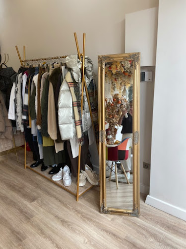 Nails & Tales - Γέρακας