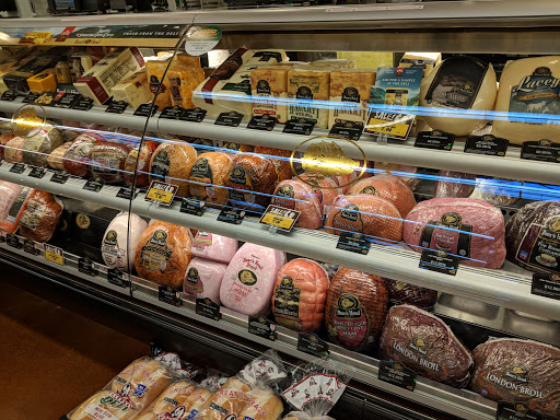 Grocery Store «Fresh Thyme Farmers Market- Downers Grove», reviews and photos, 325 Ogden Ave, Downers Grove, IL 60515, USA