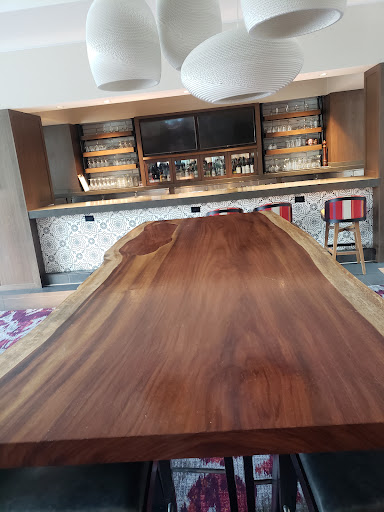 Hotel «Embassy Suites by Hilton Walnut Creek», reviews and photos, 1345 Treat Blvd, Walnut Creek, CA 94597, USA