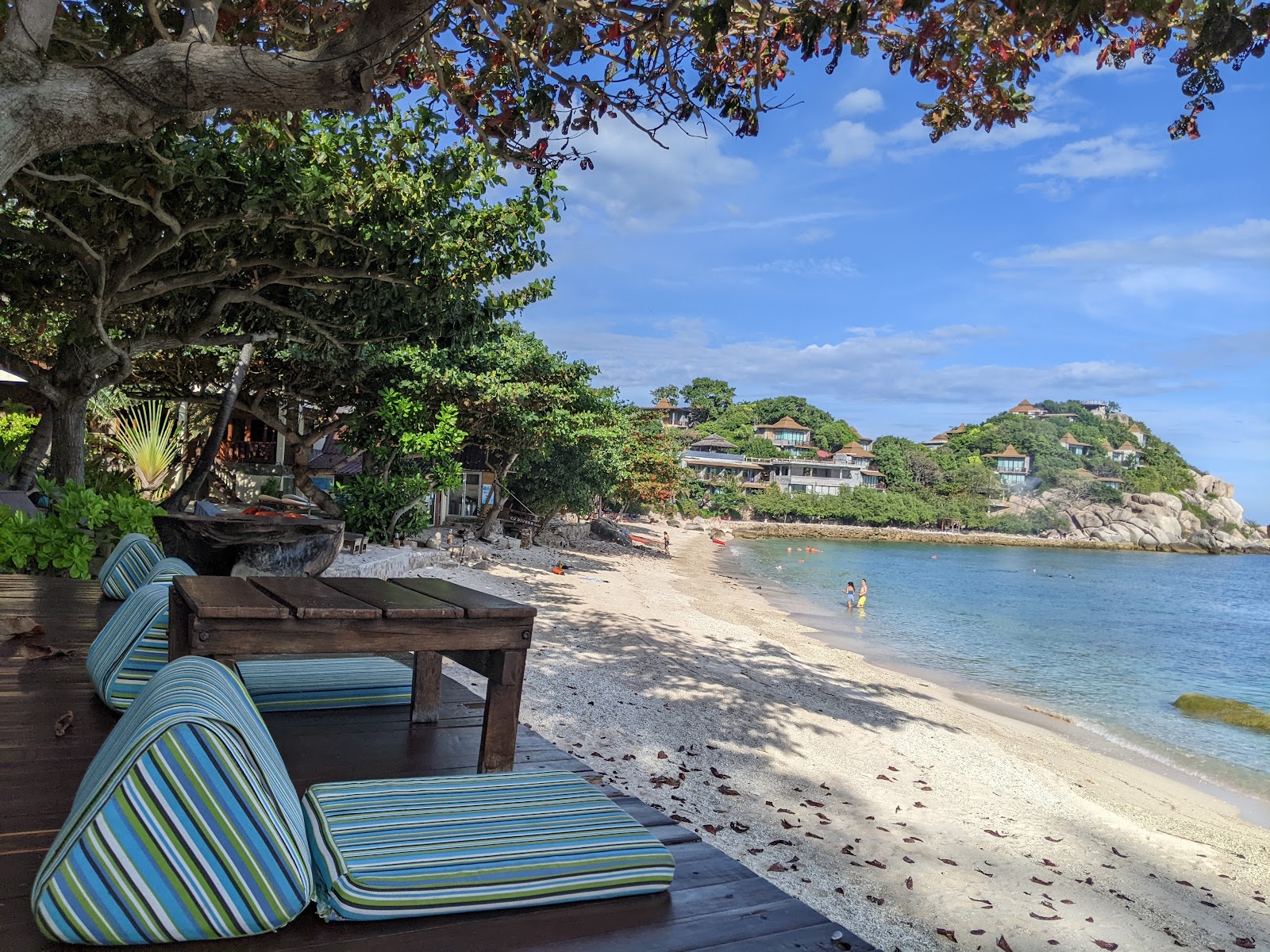 Foto di Haad Sai Daeng Beach e il suo bellissimo paesaggio