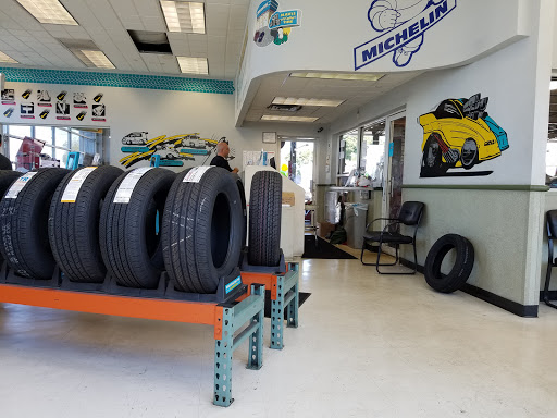 Tire Shop «Mavis Discount Tire», reviews and photos, 1919 Broadhollow Rd, Farmingdale, NY 11735, USA