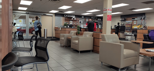 Toyota Dealer «Maplewood Toyota», reviews and photos, 2873 Maplewood Dr, Maplewood, MN 55109, USA