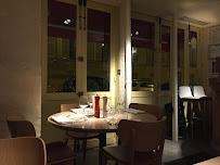 Atmosphère du Restaurant français Le Villaret à Paris - n°5