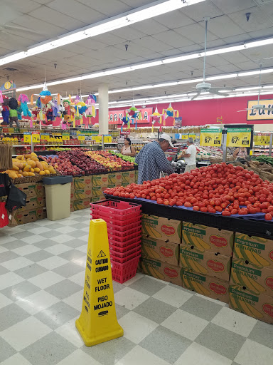 Grocery Store «Fiesta Mart», reviews and photos, 1235 S Josey Ln, Carrollton, TX 75006, USA