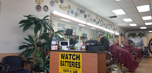 Barber Shop «Clean Cut Barber Shop», reviews and photos, 743 E Bell Rd #3a, Phoenix, AZ 85022, USA